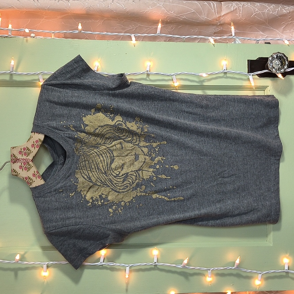 Women's FRZ Grey Cap sleeve Fitted Women's Graphic Gold Tee M